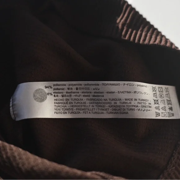 Bershka Dark Brown Asymmetrical Long Sleeve Crop Top Size Large Modern Y2K - Picture 4 of 6